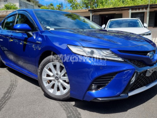 Dealership Second Hand Toyota Camry 2020